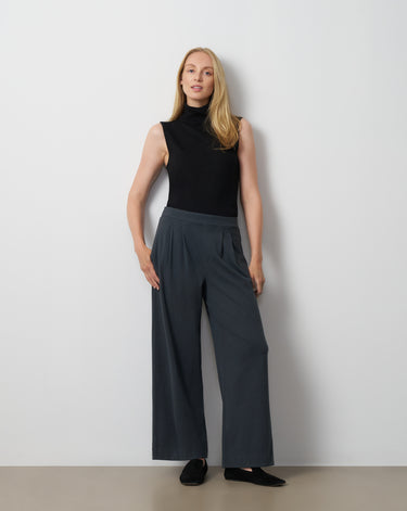 Pleated Wide Leg Pull-On Pant