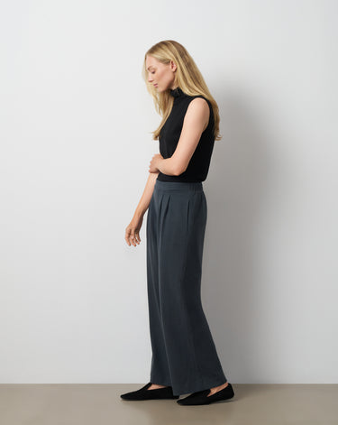 Pleated Wide Leg Pull-On Pant