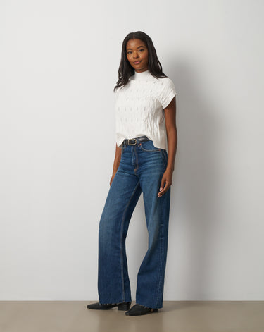 Leaf Cable Sleeveless Mock Neck Sweater