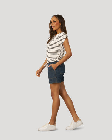 Fine Stripe Tie Bottom Top