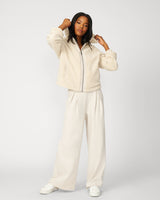 Pleated Wide Leg Stretch Trouser