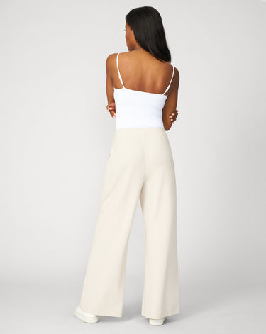 Pleated Wide Leg Stretch Trouser
