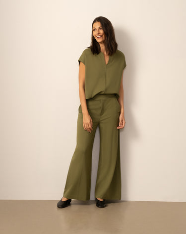 Wide Leg Ponte Pant with Snap Pockets